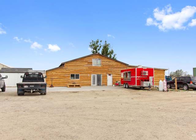 Property at 27410 Peckham Rd, Wilder, ID 83676, 3 beds, 2 baths