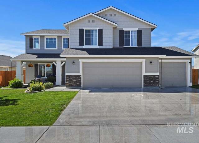 Property at 1860 SW Challis Dr, Mountain Home, ID 83647, 4 beds, 2.5 baths