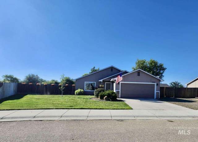 Property at 1182 Dittman Dr, Emmett, ID 83617, 3 beds, 2 baths