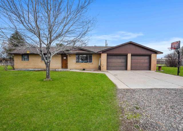 Property at 161 W Adams Dr, Rupert, ID 83350, 3 beds, 1 bath