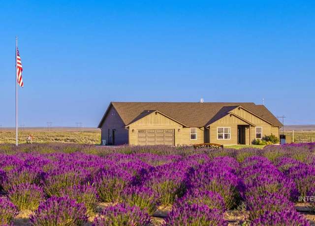 Property at 16842 S Vista Ave, Kuna, ID 83634, 3 beds, 2 baths