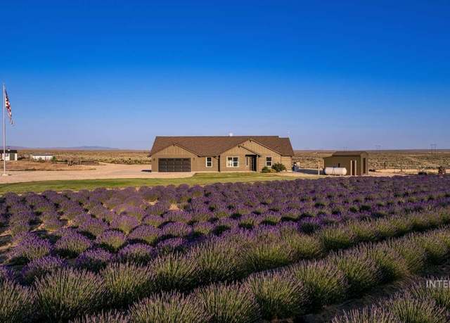 Property at 16842 S Vista Ave, Kuna, ID 83634, 4 beds, 2 baths