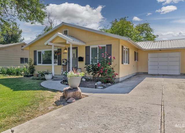 Property at 1395 W 3rd St, Weiser, ID 83672, 3 beds, 2 baths