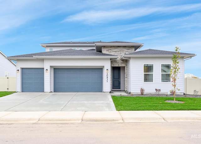Property at 9752 W Novato St, Star, ID 83669, 5 beds, 3.5 baths