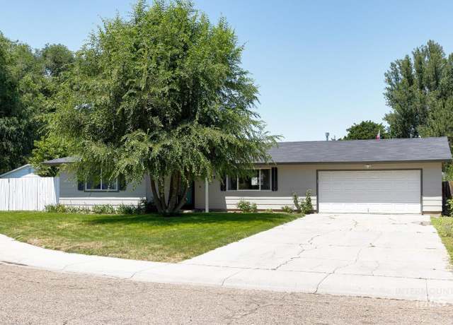 Property at 845 W Kinghorn Dr, Nampa, ID 83651, 3 beds, 1 bath