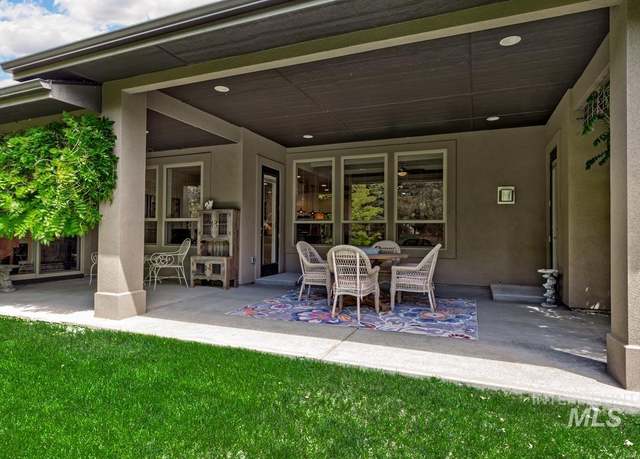 Property at 1833 N Monterossa, Eagle, ID 83616, 3 beds, 2.5 baths