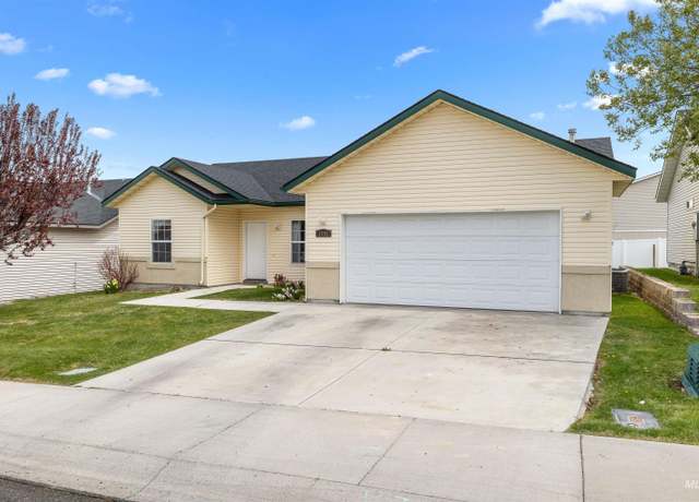 Property at 1597 Vista Dr, Twin Falls, ID 83301, 3 beds, 2 baths