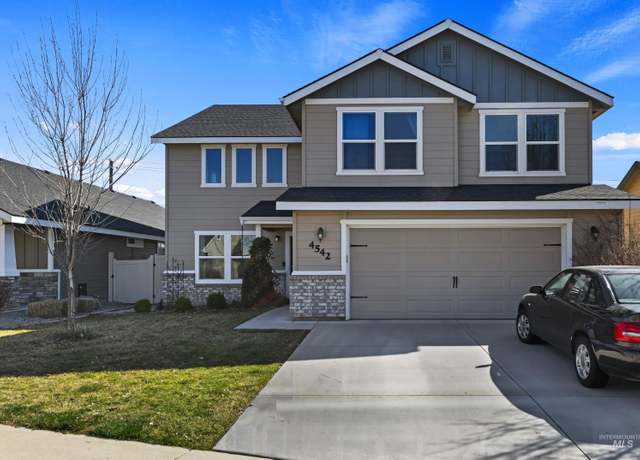 Property at 4542 N Alester Ave, Meridian, ID 83646, 4 beds, 2.5 baths