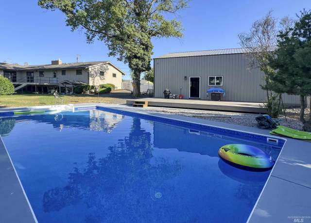 Property at 714 Burrell Ave, Lewiston, ID 83501, 3 beds, 2.5 baths