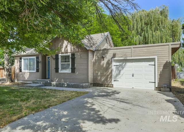 Property at 1206 N Michigan Ave, Caldwell, ID 83605, 3 beds, 1 bath