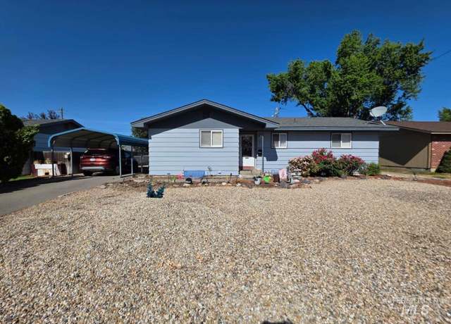 Property at 1225 Juniper St, Mountain Home, ID 83647, 4 beds, 2 baths