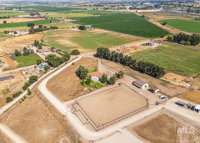 Property at 4282 Hogg Rd, Homedale, ID 83628, 3 beds, 2 baths