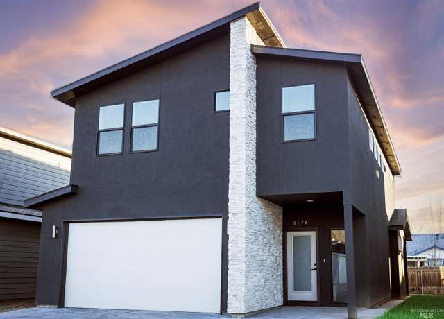 Property at 8174 N Breezy Ave, Boise, ID 83714, 3 beds, 2.5 baths