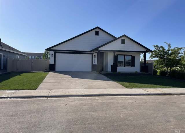 Property at 3042 N Cherry Grove Way, Star, ID 83669, 4 beds, 2 baths