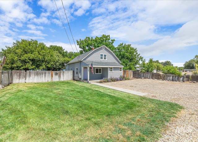 Property at 723 4th Ave N, Nampa, ID 83687-3003, 3 beds, 2 baths