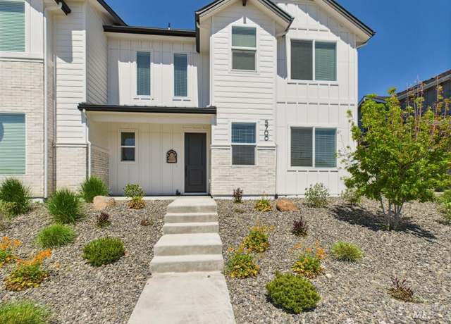 Property at 5700 W Elk Trail St #790, Boise, ID 83714, 3 beds, 2.5 baths