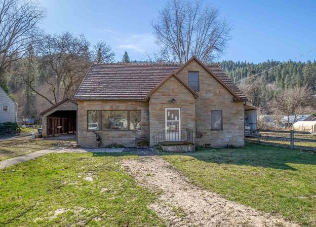 Property at 10552 Hartford Ave, Orofino, ID 83544, 4 beds, 3 baths