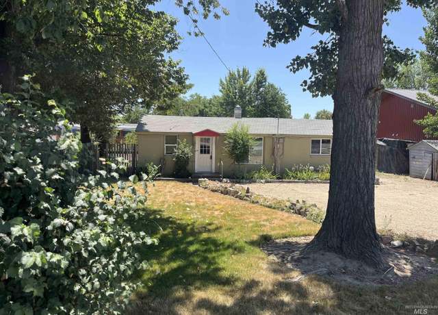 Property at 11543 W State St, Star, ID 83669, 2 beds, 1 bath