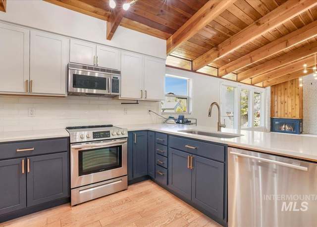 Property at 167 W Robbins, Twin Falls, ID 83301, 3 beds, 3 baths