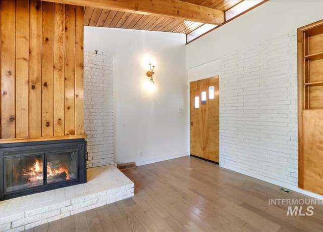 Property at 167 W Robbins, Twin Falls, ID 83301, 3 beds, 2 baths
