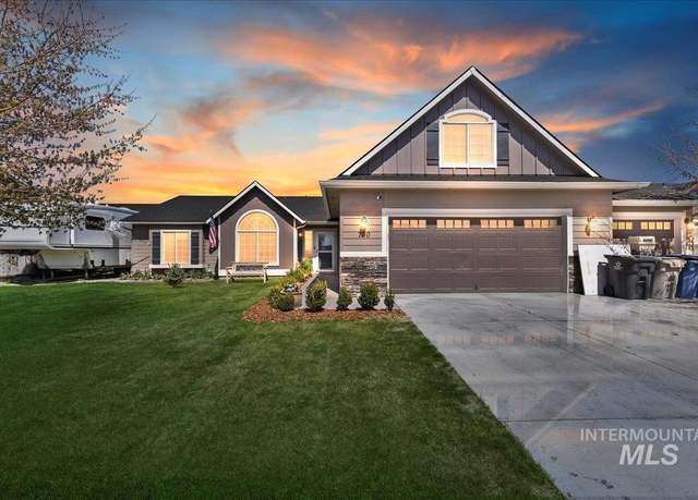 Property at 730 SW Miner St, Mountain Home, ID 83647-6485, 4 beds, 2 baths