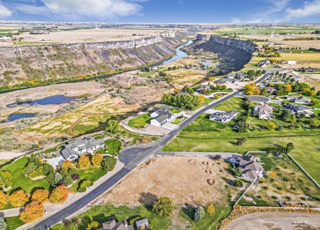 Property at 2177 E 4420 N, Filer, ID 83328
