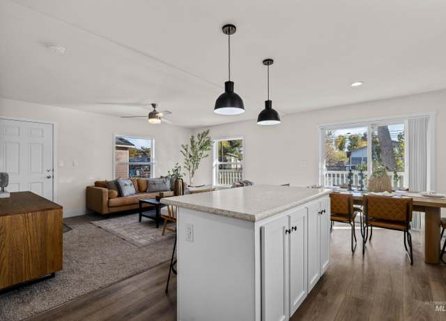 Property at 208 E 44th #3, Garden City, ID 83713, 3 beds, 2 baths