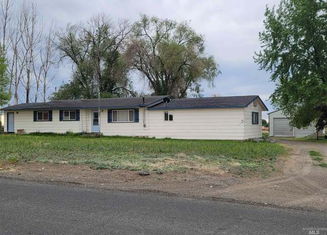 Property at 2201 E 1775 S, Gooding, ID 83330, 3 beds, 1 bath