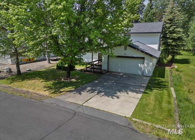 Property at 1336 Eagle Dr, Mccall, ID 83638, 3 beds, 2.5 baths
