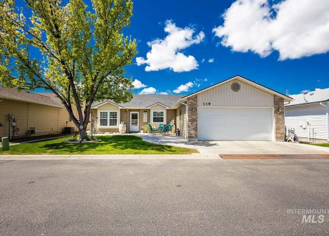 Property at 319 N Westminster St, Nampa, ID 83651, 3 beds, 2 baths