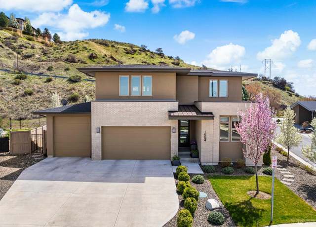 Property at 1554 S Boulder View Ln, Boise, ID 83712, 3 beds, 3 baths