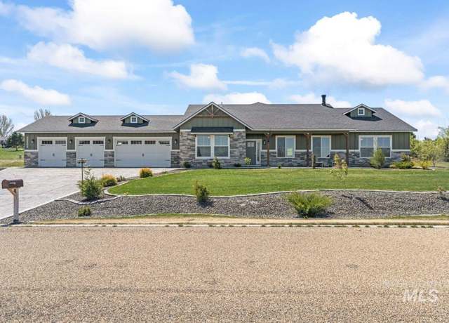 Property at 22205 Aura Vista Way, Caldwell, ID 83607, 4 beds, 3 baths