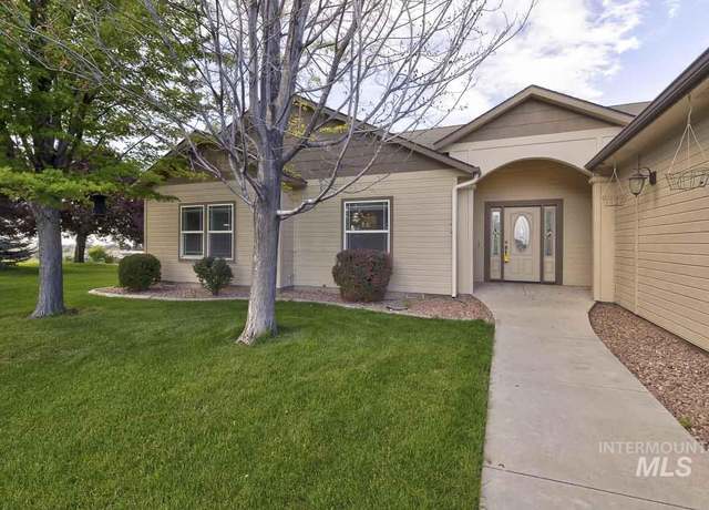 Property at 12840 Lakecrest Dr, Nampa, ID 83686, 3 beds, 2 baths