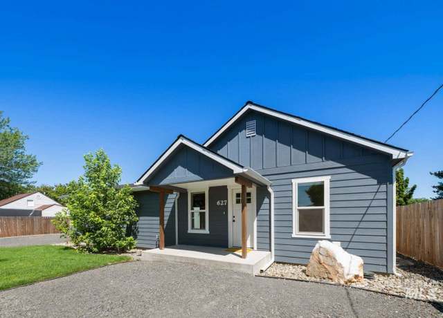 Property at 627 Cedar Ave, Lewiston, ID 83501, 3 beds, 2 baths