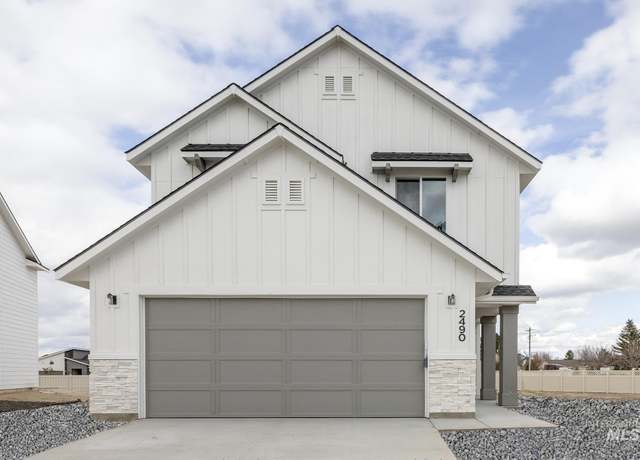 Property at 2490 W Opalite Dr, Kuna, ID 83634, 4 beds, 2.5 baths