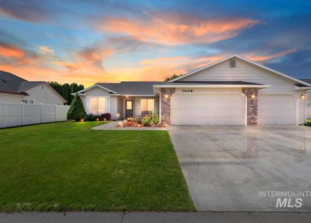Property at 1008 Redwing St, Fruitland, ID 83619, 3 beds, 2 baths