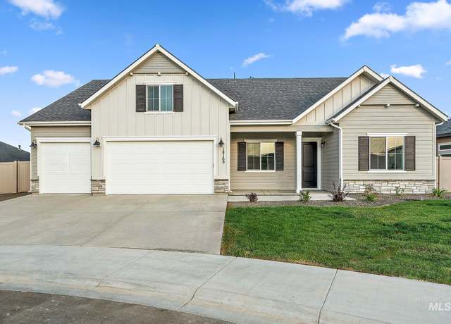 Property at 2195 N Kenora Ave, Star, ID 83669, 3 beds, 2.5 baths