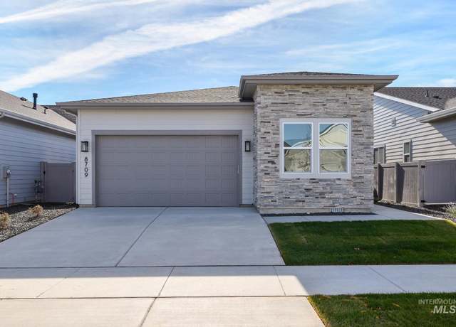 Property at 8709 W Pickett Creek St, Star, ID 83669, 2 beds, 2 baths