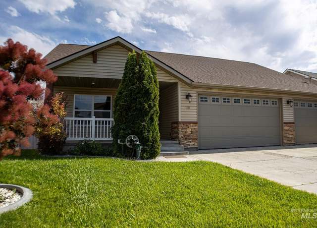 Property at 1155 Caswell Ave W, Twin Falls, ID 83301, 4 beds, 2 baths