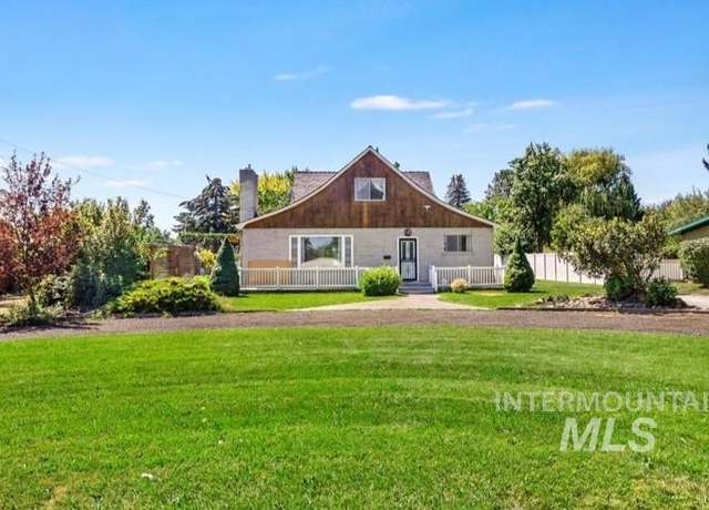 Property at 2020 E Falls Ave, Twin Falls, ID 83301, 5 beds, 2.5 baths