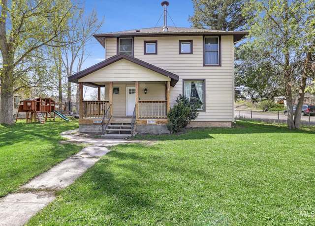 Property at 317 W C, Shoshone, ID 83352-5149, 4 beds, 2 baths