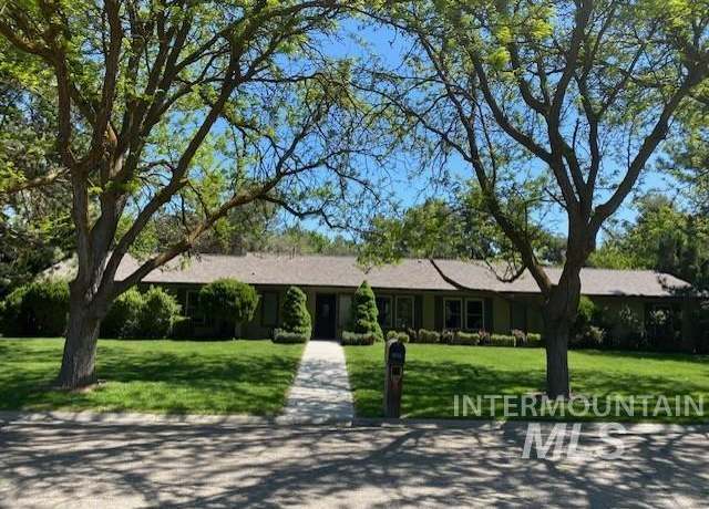 Property at 3752 N Lancer Way, Boise, ID 83713, 3 beds, 2.5 baths