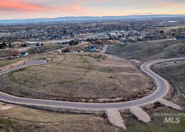 Property at 8138 Virgil Ct, Middleton, ID 83644