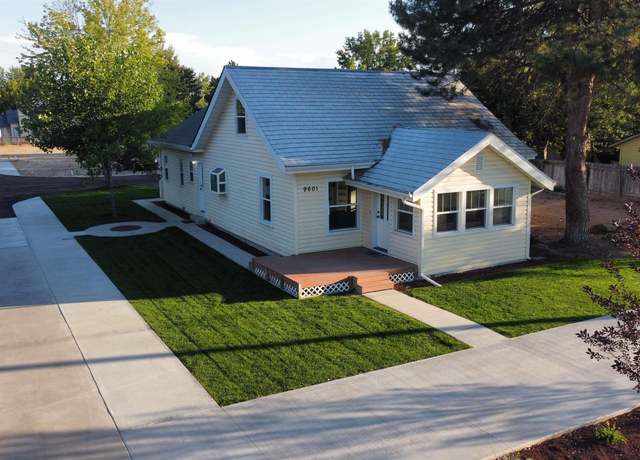 Property at 9601 W Irving St, Boise, ID 83704, 3 beds, 2 baths