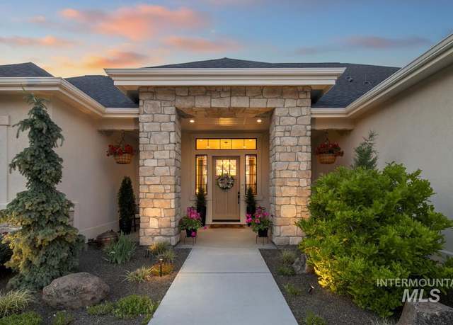 Property at 4936 W Tia Inez, Eagle, ID 83616, 4 beds, 3.5 baths