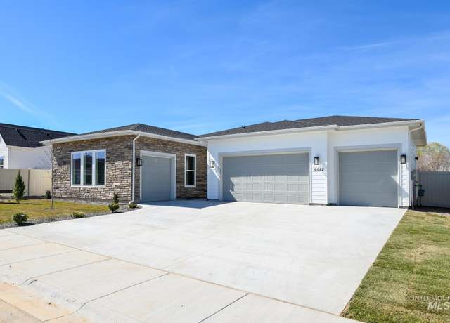 Property at 5522 Sparky Ave, Caldwell, ID 83607, 3 beds, 2.5 baths