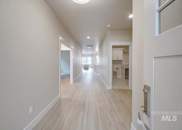 Property at 629 S Spoonbill Ave, Meridian, ID 83642, 4 beds, 3 baths