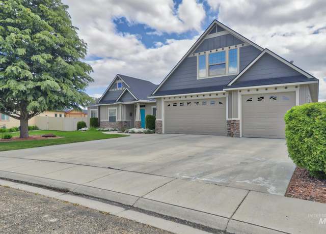 Property at 3719 Kingston Ave, Caldwell, ID 83605, 4 beds, 3 baths