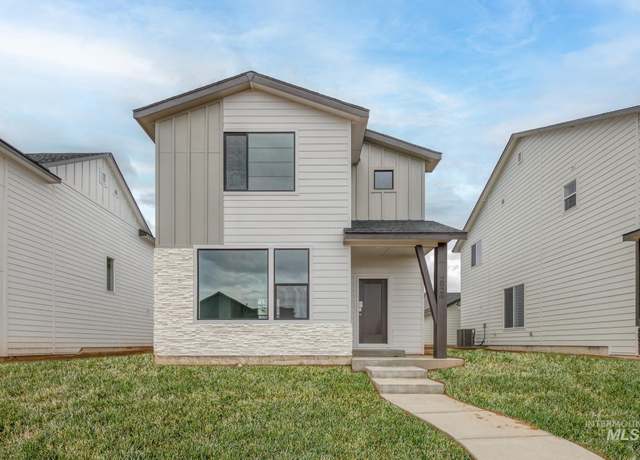 Property at 2924 N Eagle Meadow Ave, Kuna, ID 83634, 3 beds, 2.5 baths