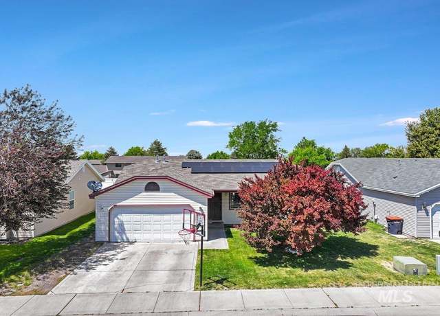 Property at 248 Sevensprings Ave, Twin Falls, ID 83301, 3 beds, 2 baths